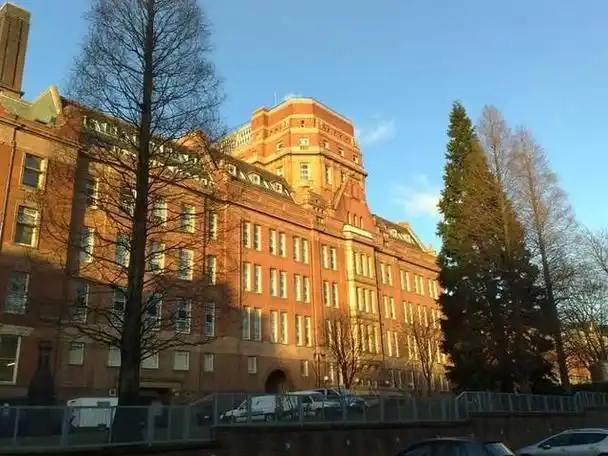 前言:这是公众号索斯英国留学关于曼彻斯特大学商学院申请条件的一篇