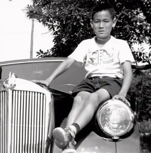 功夫之王李小龙小时候