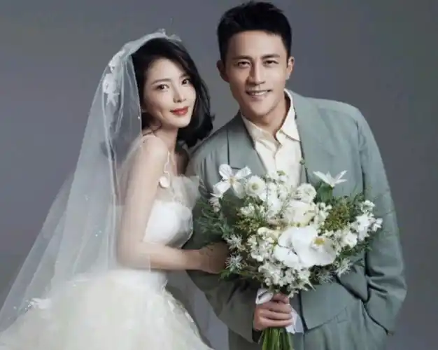 二婚杜淳老婆王灿狠狠翻白眼演员杜淳的老婆是谁