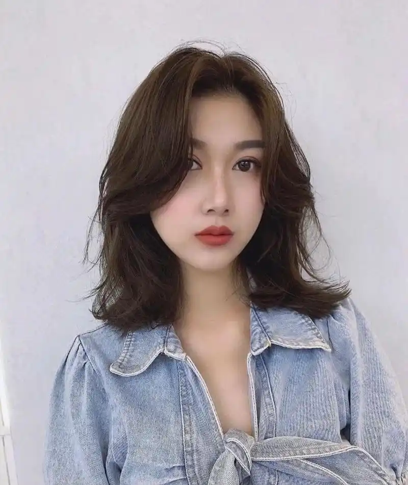 女生中发 中长发 锁骨发烫发 韩式气垫烫烫发 简易烫免打理 被受女生