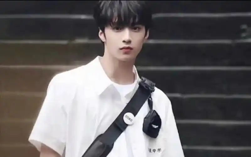 刘耀文手机壁纸