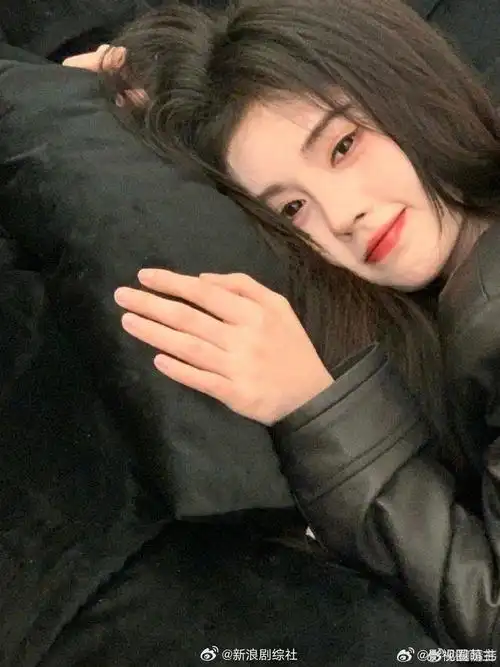 鞠婧祎这也太美咯鞠婧祎今日营业照片