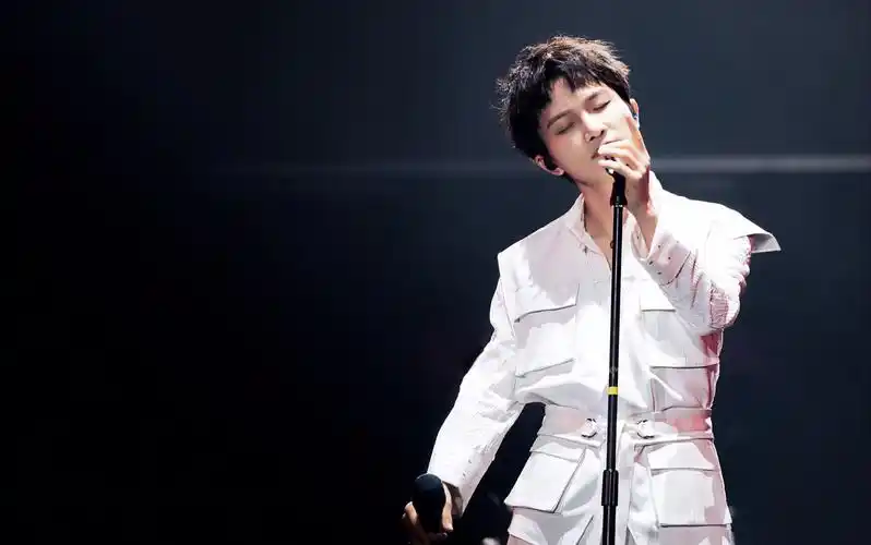 【周深】国潮音乐节【2020.10.01】- 高清官方直播(全程录屏)- 6首歌