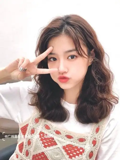 求你们快去烫法式蛋卷头真的太减龄啦