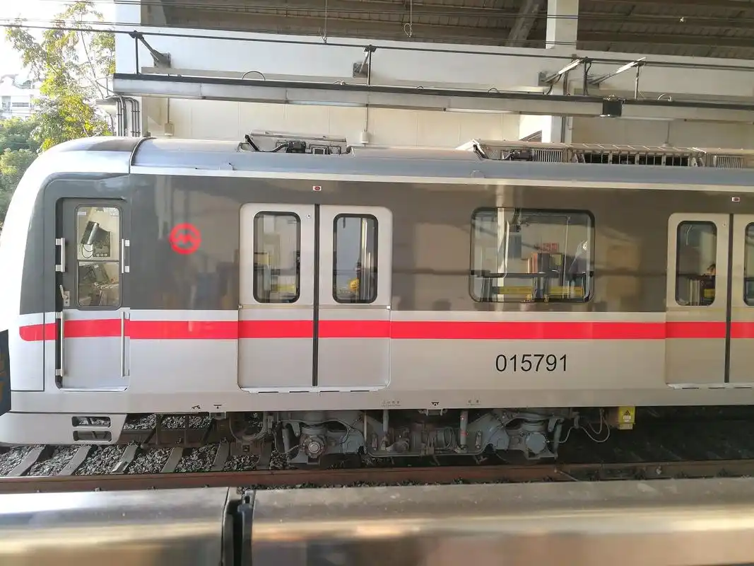 4 跟贴 x 用微信扫描二维码 分享至好友和朋友圈  上海地铁 如今要是