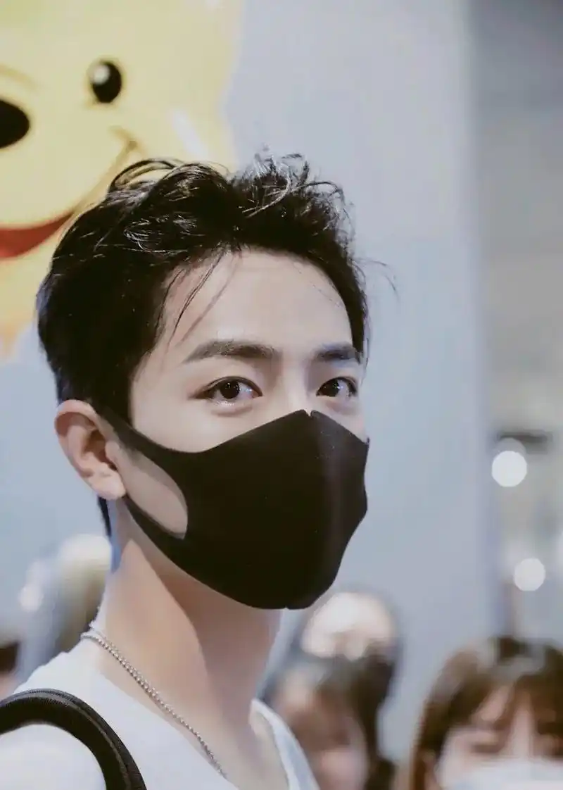 我确实做梦加到肖战微信🤣#肖战顺顺利利