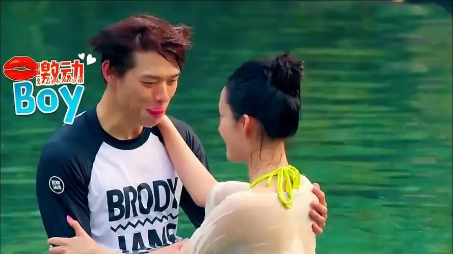 李沁魏大勋水中热吻是真亲这也太甜蜜了这对cp真是想锁死了