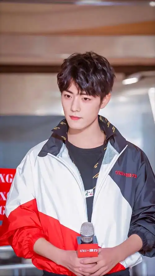 肖战运动风日系文艺青年也可以秒变运动酷boy百变@x玖少年团肖战day