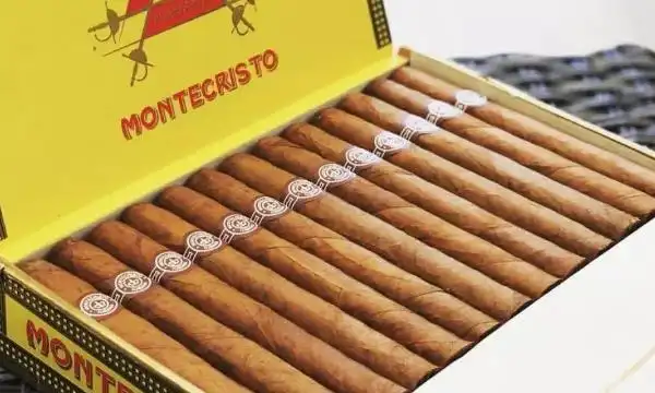 盘点十大世界最贵的烟每盒价值66万元烟盒由白金制成