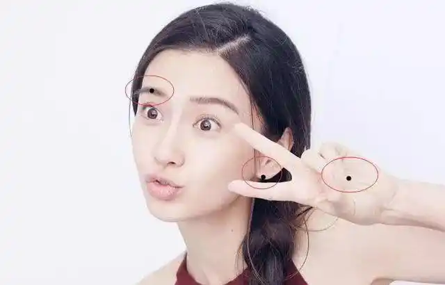 晚年难得一见的短命痣赶紧去点掉晚年注定有血光之灾连累家庭家破人亡