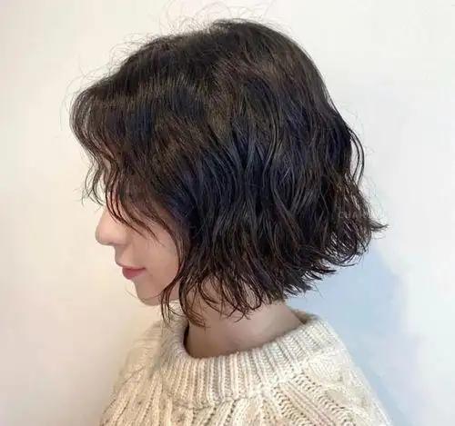 深亚麻色头发是什么样的呀?