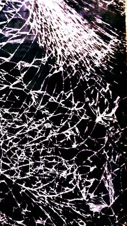 屏幕碎屏图片高清壁纸_适合屏幕碎了的壁纸-上犹电脑信息网