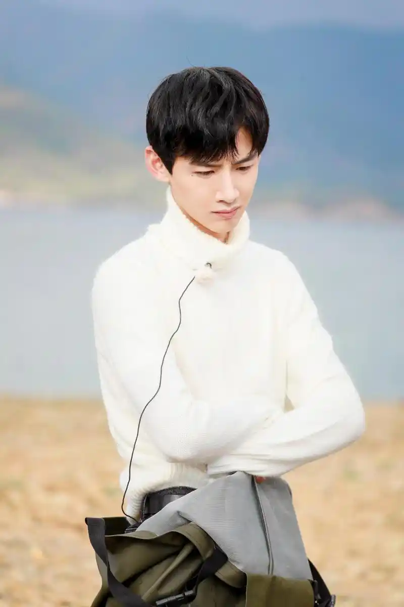 白敬亭状态真不错