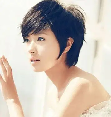 女生有鬓角的发型造型图片