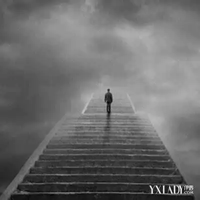 一个人走路孤独背影_百度图片搜索