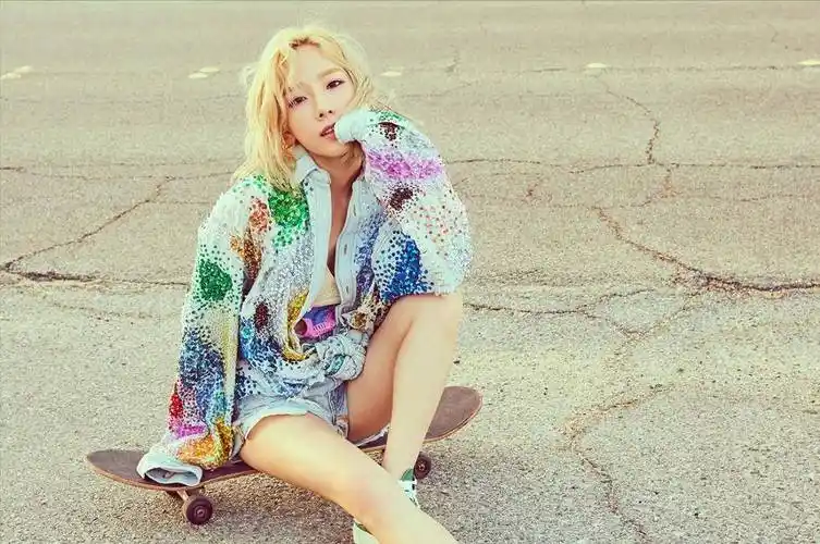 原创金泰妍有几段感情几个男友揭秘和边伯贤的感情经历