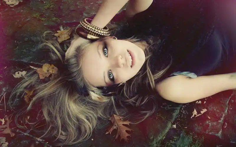 人物美女人像模特服装手镯womenfacemodelbracelets壁纸图片