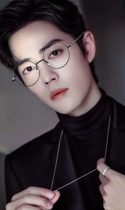 肖战:高清眼镜造型艺术写真,他把眼镜戴成了我们买不起的样子__财经