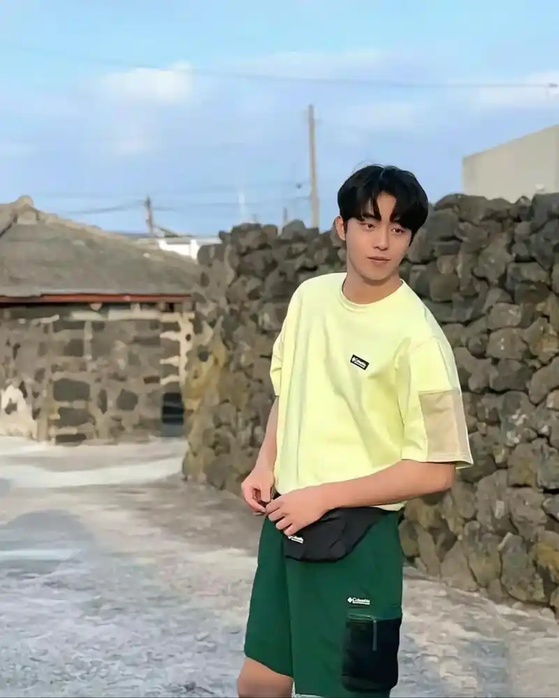 还是好喜欢这组照片!#南柱赫 - 抖音