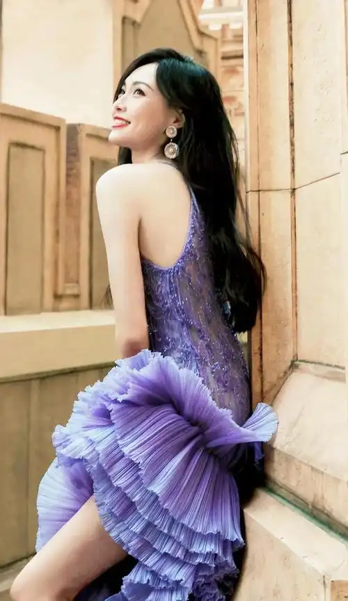 美女系列壁纸第188期唐嫣