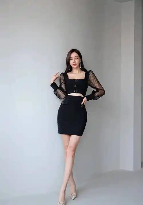 【韩国美女模特孙允珠】巴黎夜色暗黑花狐灯笼袖衣裙,霸气幽灵美_感觉