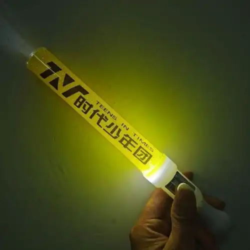 王俊凯应援棒tnt时代少年团宋亚轩刘耀文马嘉祺荧光棒