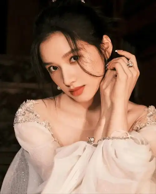 的明星,谁不红谁尴尬,刘亦菲王楚然现状对比太扎心_张婧_观众_孙怡