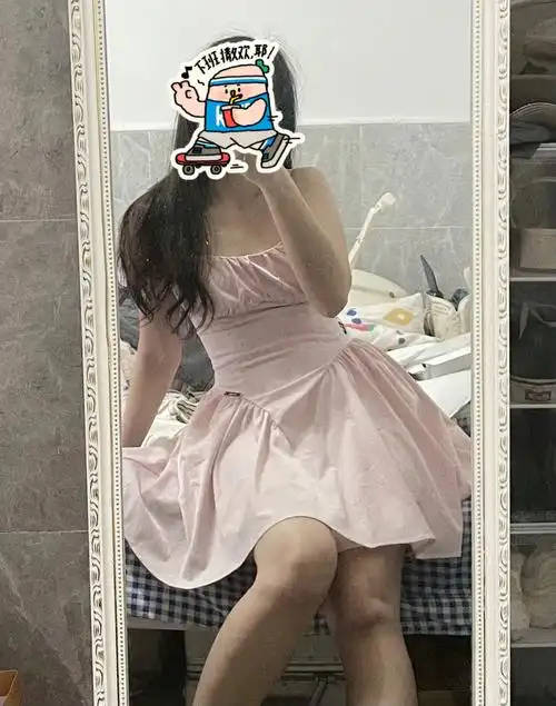 粉粉嫩嫩的小裙子