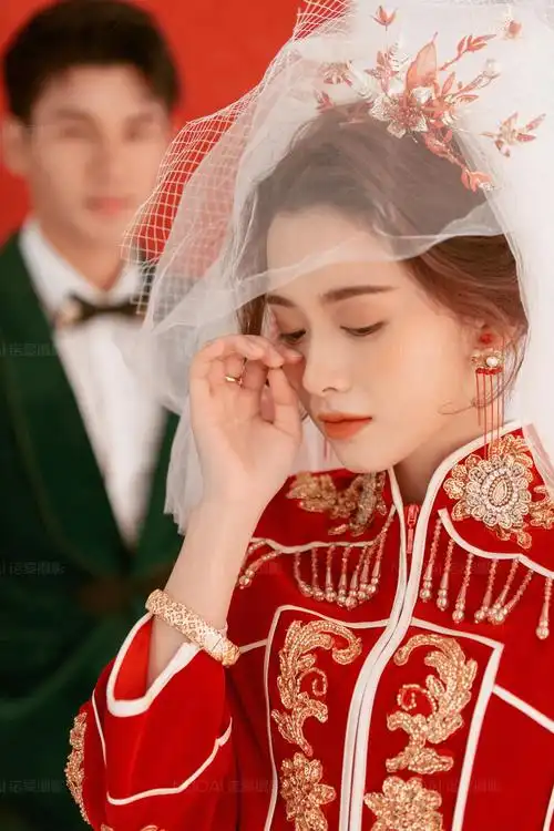 中国风的婚纱照一定要拍的很传统来看看我拍的这组有趣的中国风婚纱照