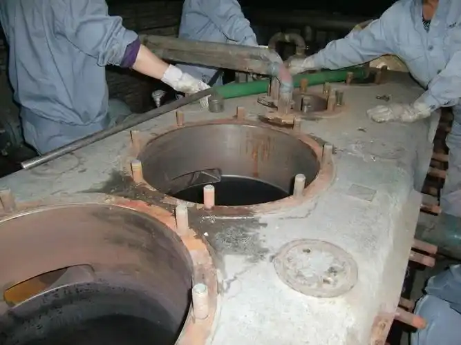 "sulzer"无润滑迷宫式活塞压缩机检修图片