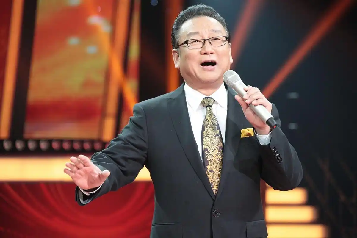 岳云鹏曾在春晚的后台遇到蒋大为,没想到蒋大为看到他脸色一沉:"