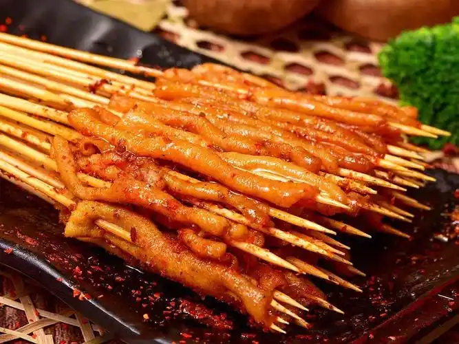 【乐阳江】水墨奶茶9.9元抢!奶茶潮牌店"黑露白霜"惊现新达城,低至6.8