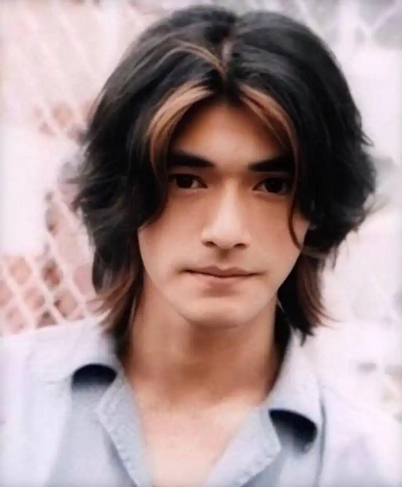 陈可辛心疼他秦岚喜欢他金城武用颜值演绎男女通吃