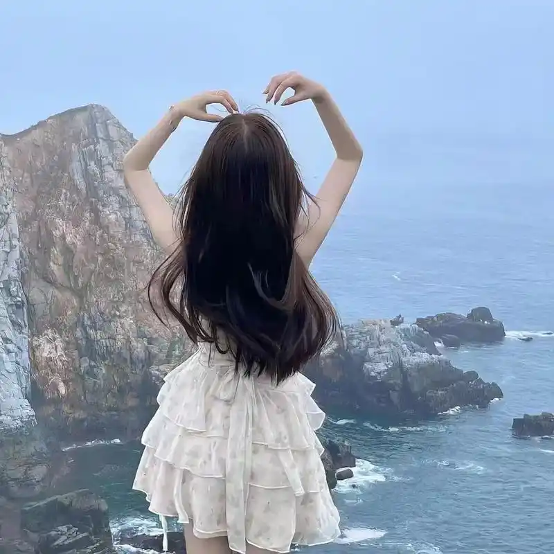女头.#女生头像 #女头 女生头像背影海边氛围感女头图集自取 - 抖音