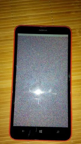 手机如图花屏 帮看看是什么原因 诺基亚1320