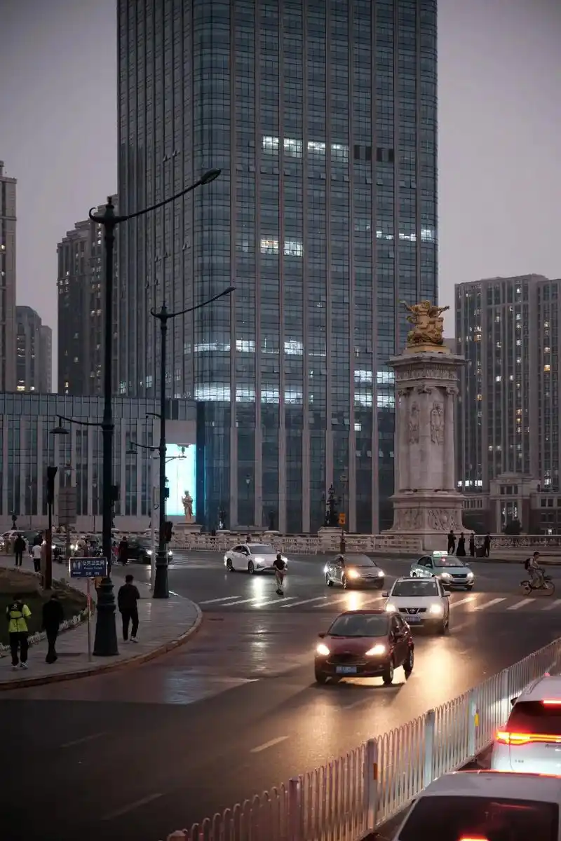 天津城市夜景随拍.双层观光巴士一定要坐,天津的夜景实在是好看 - 抖