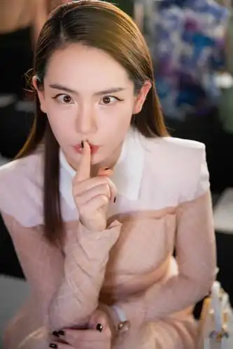 戚薇女儿lucky舞台首秀,台风大气嘻哈十足,简直就是戚哥翻版!