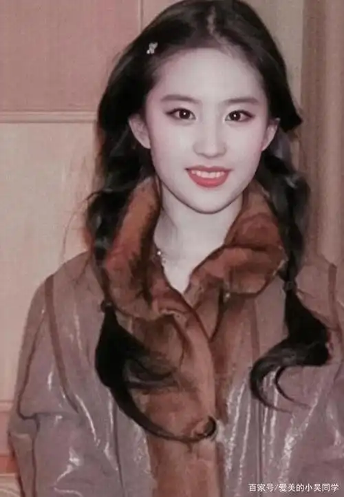 内娱天花板,刘亦菲颜值分析