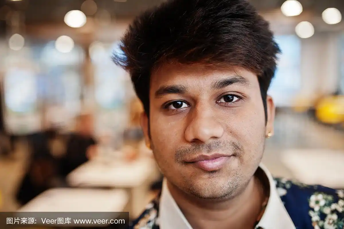 有吸引力和帅气的印度男人