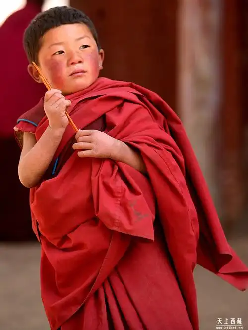 红扑扑的脸蛋是雪域高原的象征!_搜狐旅游_搜狐网原标题:红扑扑的脸蛋