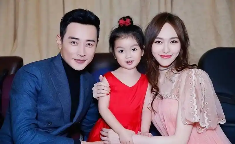 唐嫣节目首谈和罗晋的婚姻内幕,习惯常年分居,父母带女儿_工作_状态