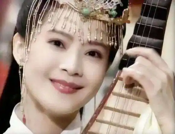 俞小凡古装最美图片整理年轻时的照片惊艳