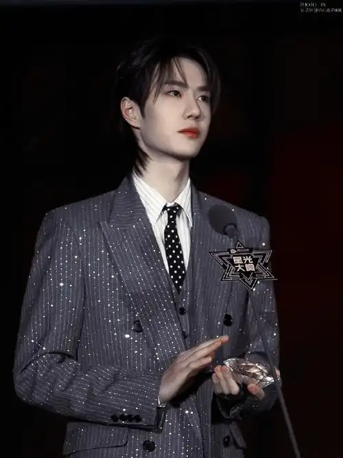 王一博星光大赏##腾讯视频星光大赏#2019年&2020年王一博星光大赏