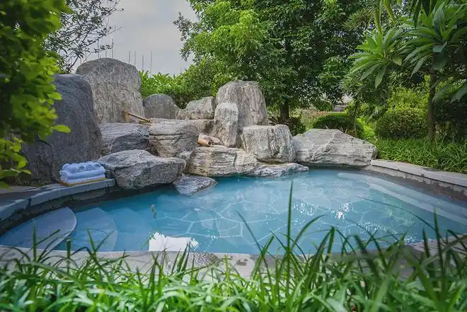 夏季沐汤健康养生一起来铜鼓湾温泉打开夏季消暑新模式