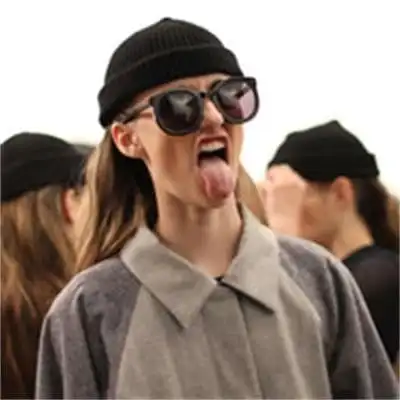 搞笑逗比女生头像个性黑白真人图片