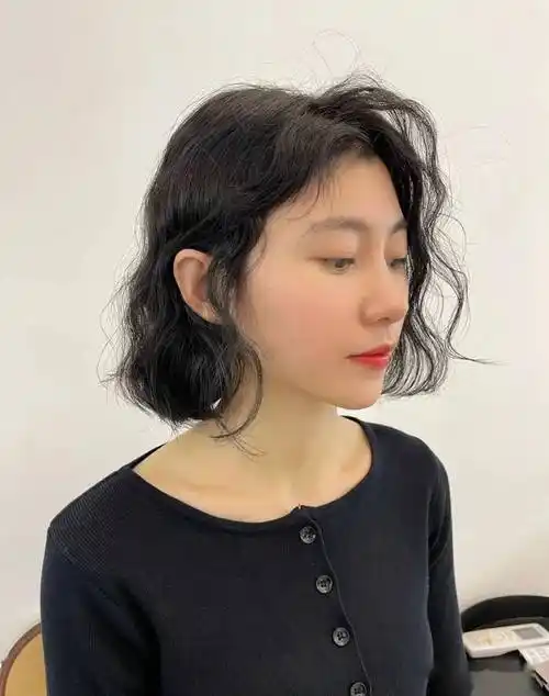 春风吹不乱的发型免打理法式烫发懒人必备