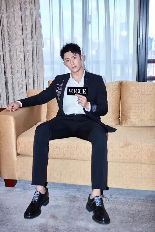 20180828 dior迪奥香氛世家大使黄景瑜出席全新马鞍包系列臻赏酒会