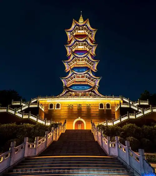 江西南昌象湖公园万寿塔