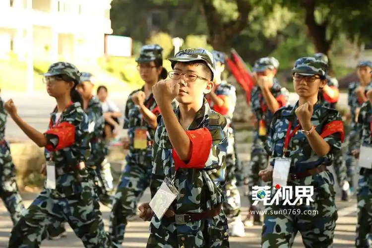 【莞视界】东纵小战士入驻虎门沙角部队 体验军人生活