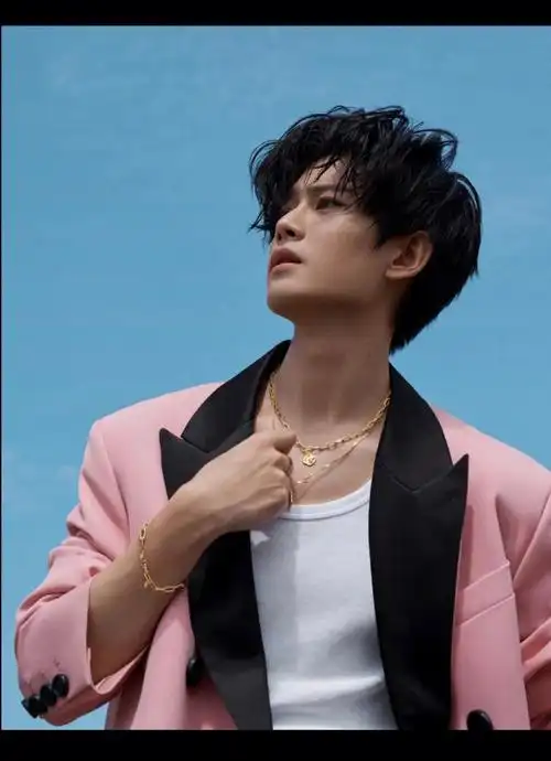 任嘉伦时尚芭莎杂志采访qa